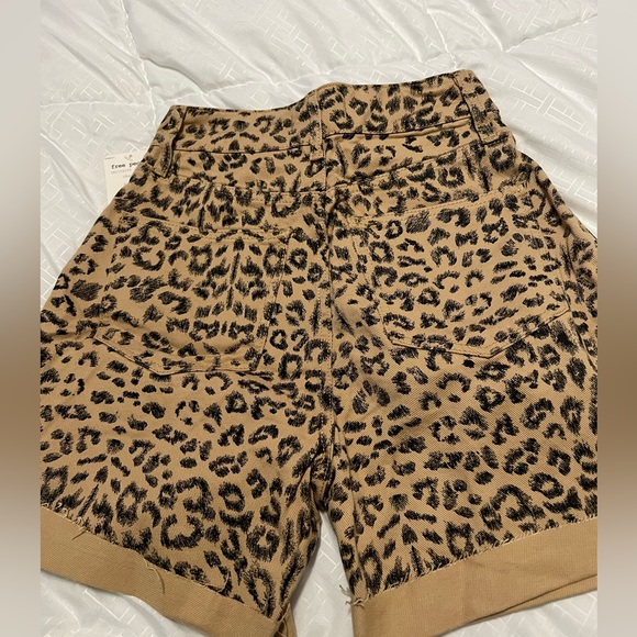 NWT free people leopard print high waisted shorts - Picture 2 of 8